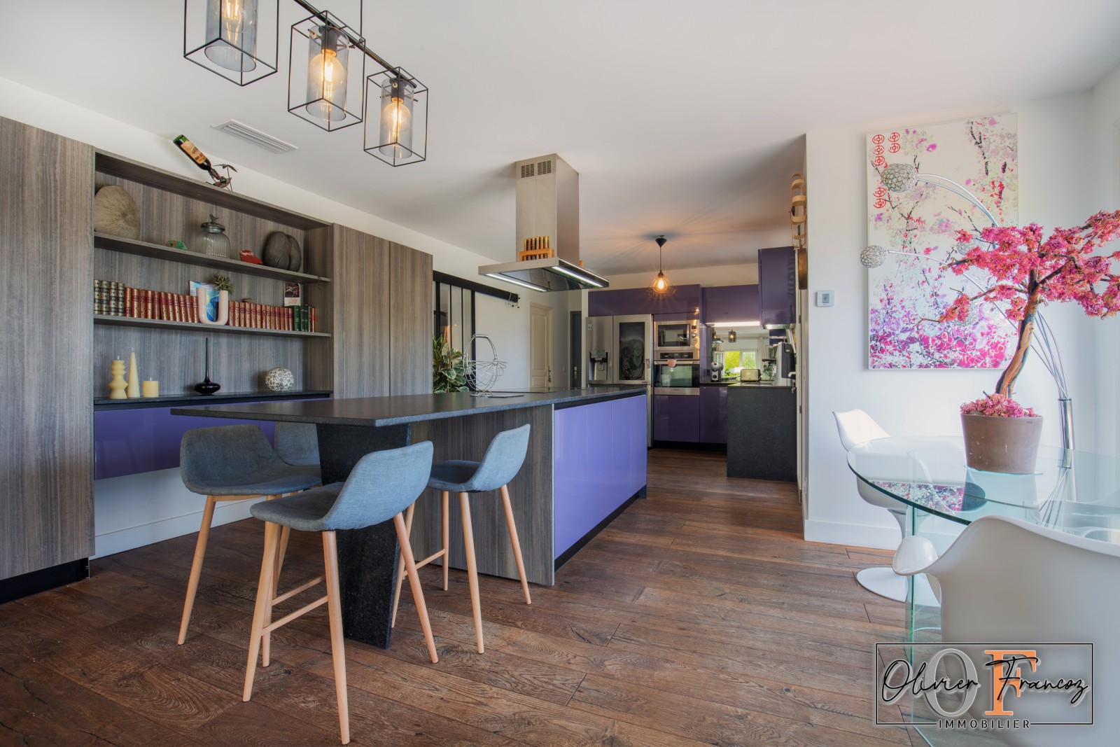 * VENTE VILLA AVEC PISCINE ET JARDIN PAYSAGER AU CŒUR DE LA CIOTAT