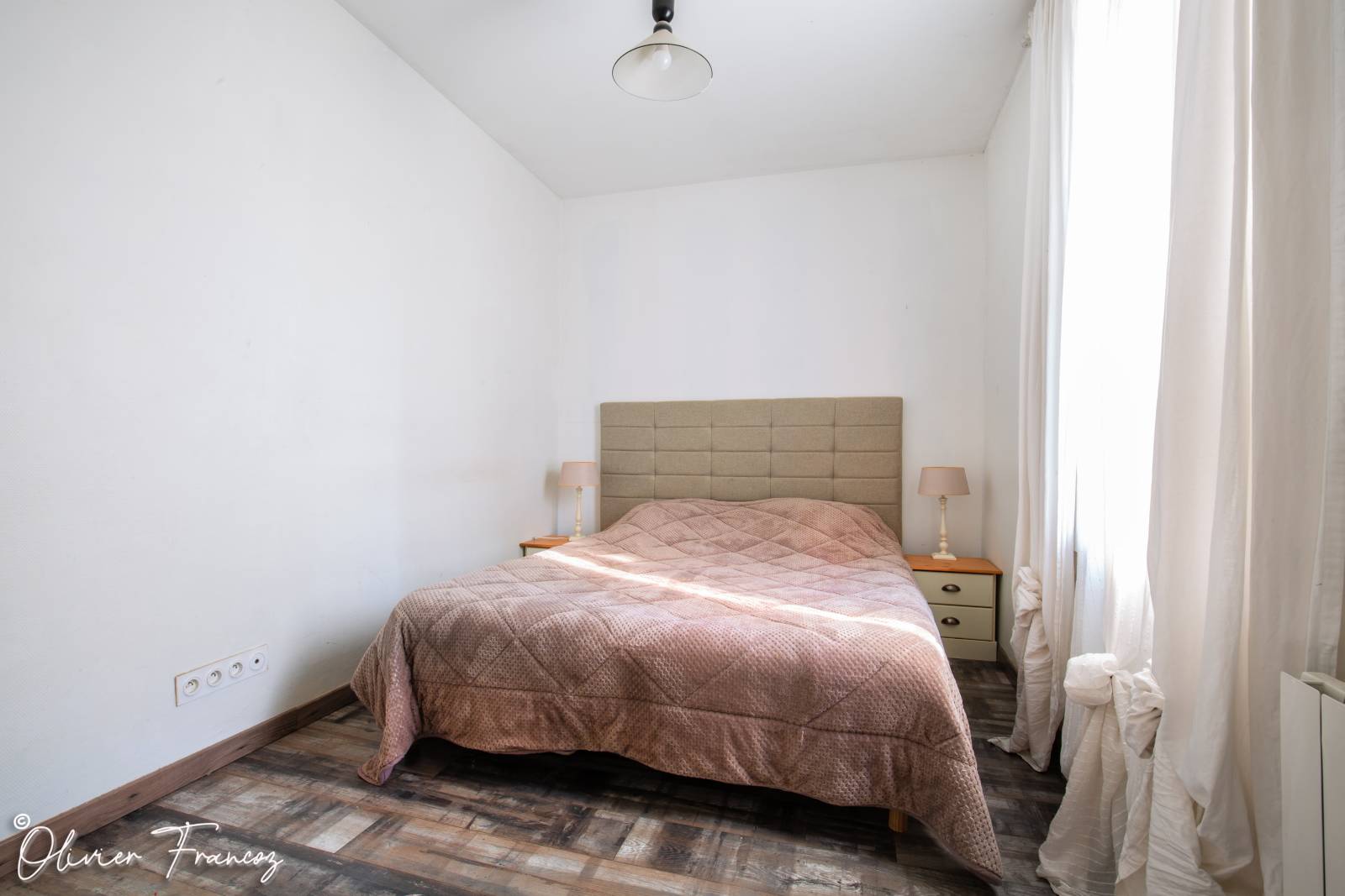 À vendre : charmante maison avec jardin et dépendance à Saint-Cyr-sur-Mer, à deux pas de la mer