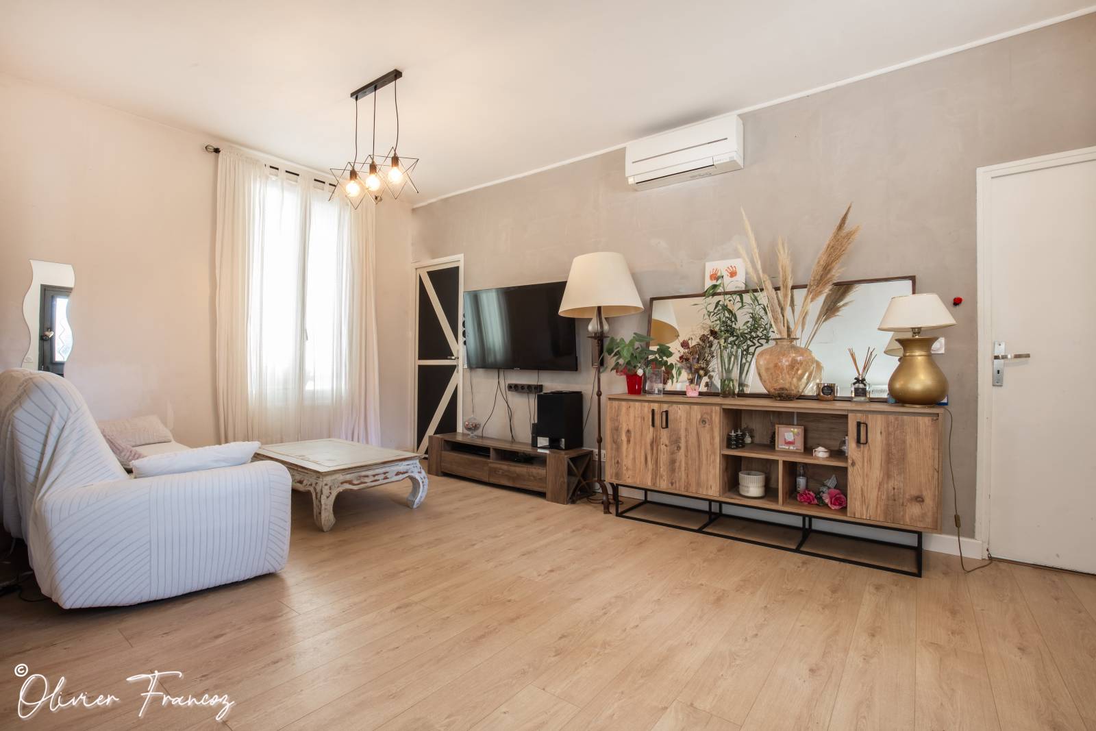 Opportunité rare : maison avec jardin et dépendance à 5' à pied des plages de Saint-Cyr-sur-Mer