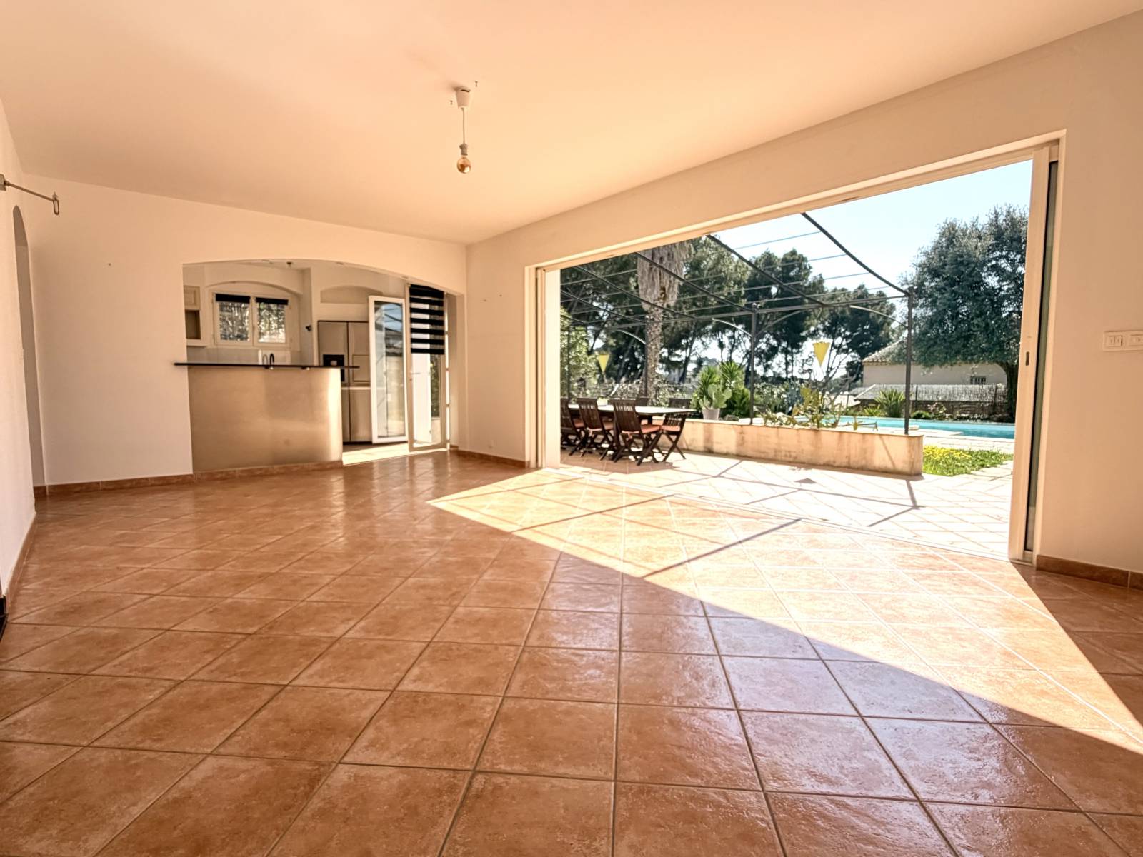 Ceyreste villa familiale 150 m² avec piscine et jardin paysager