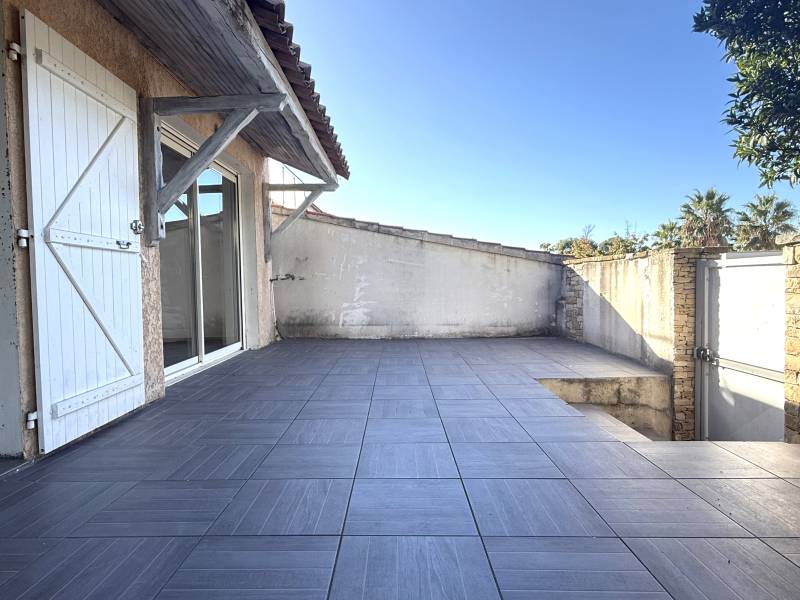 Rare à la vente : villa composée de deux appartements T4 avec entrées séparées