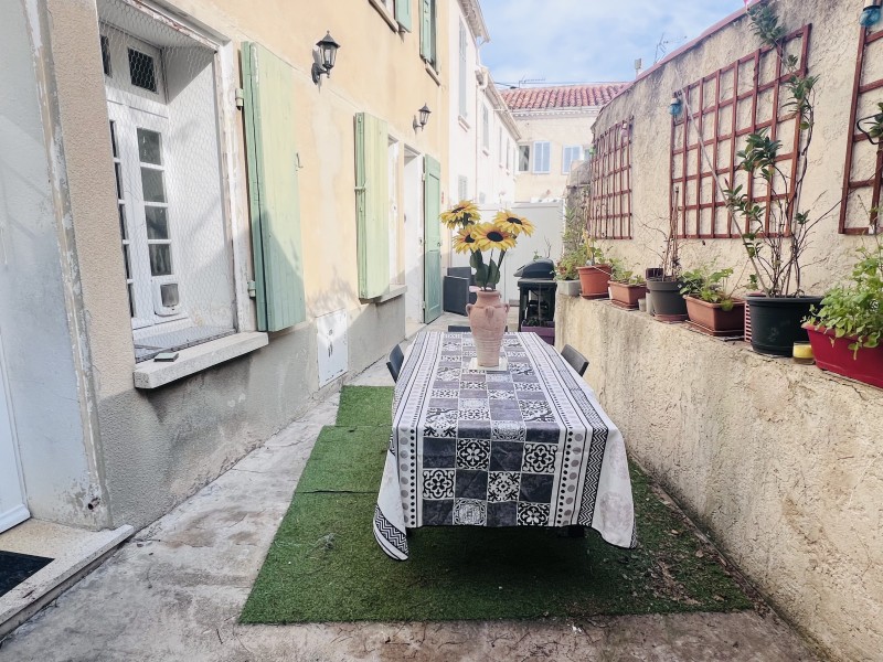 ESTIMATION DE VOTRE APPARTEMENT DE TYPE 4 AVEC TERRASSE VUE MER ET CAVE DANS UNE RÉSIDENCE AVEC PARKING SITUÉE SUR LES HAITEURS DE CASSIS