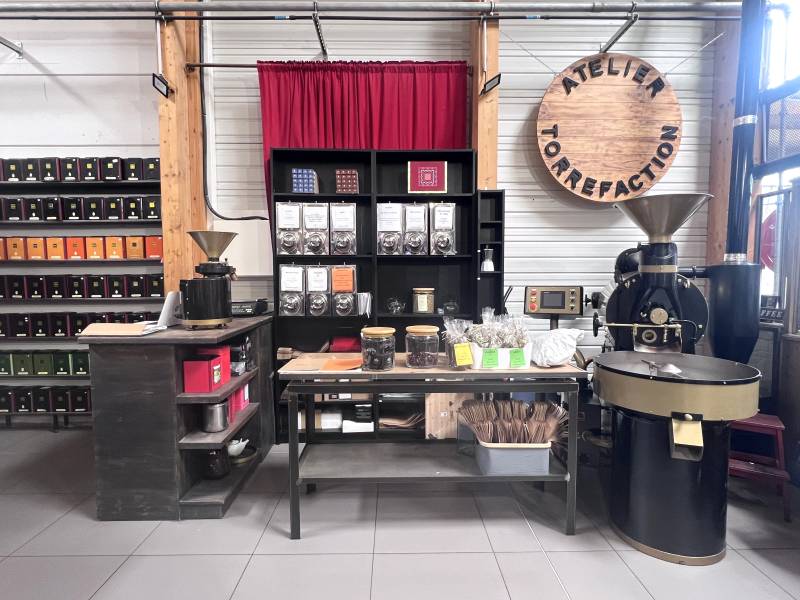 À Vendre : Commerce de Snacking et Épicerie Fine Idéalement Situé – La Ciotat
