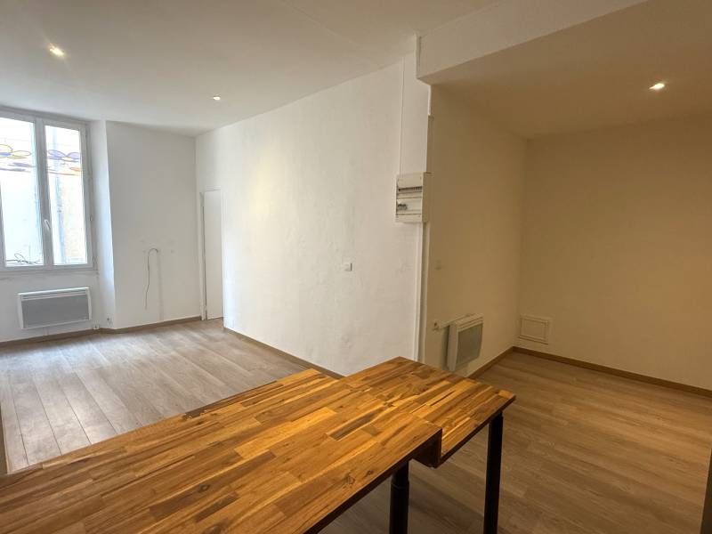 Superbe T2 joliment rénové de 42 m² à vendre à La Ciotat