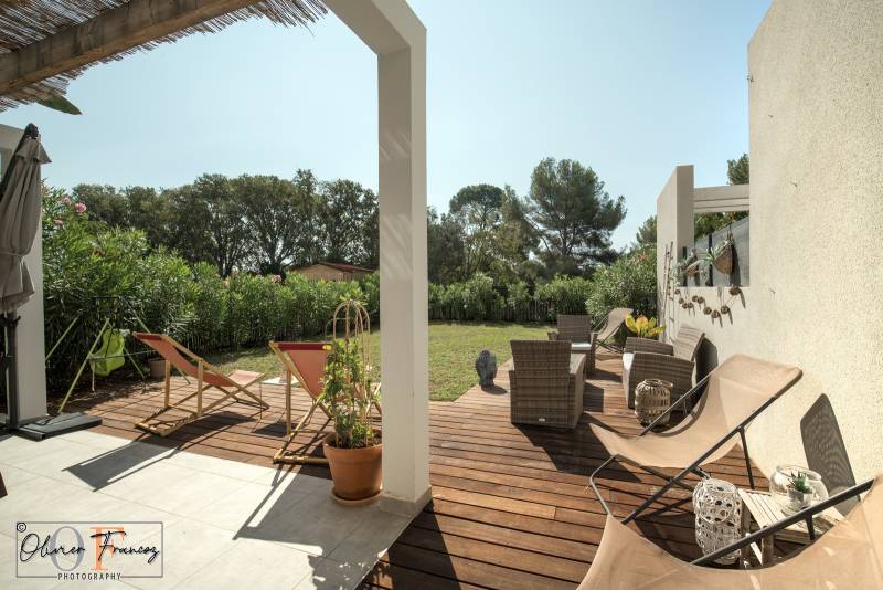 Terrasse avec jardin