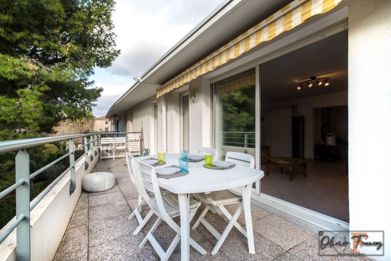 Vente appartement 4 pièces avec terrasse et garage à La Ciotat, quartier Roumagoua