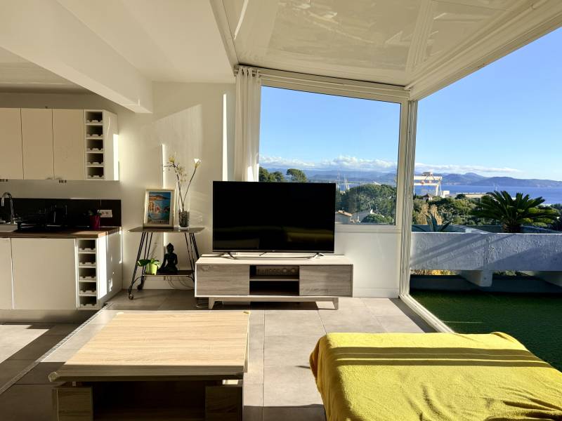 Rare à la Vente : T3 avec Terrasse Vue Mer – Quartier Calanques, La Ciotat