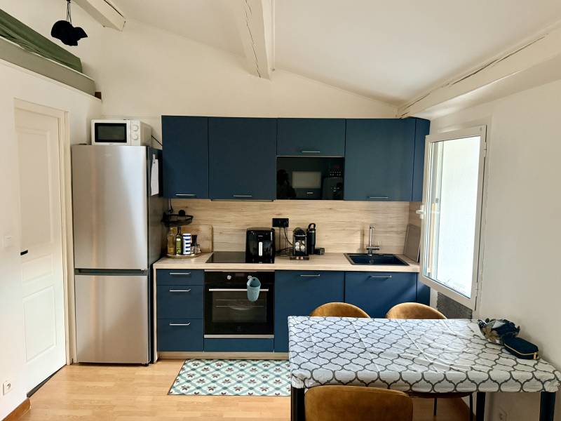 Studio rénové avec mezzanine à vendre à La Ciotat, cœur de ville