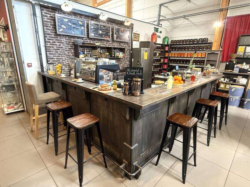 Investissez à La Ciotat – Fonds de Commerce de Restauration Rapide et Épicerie Fine