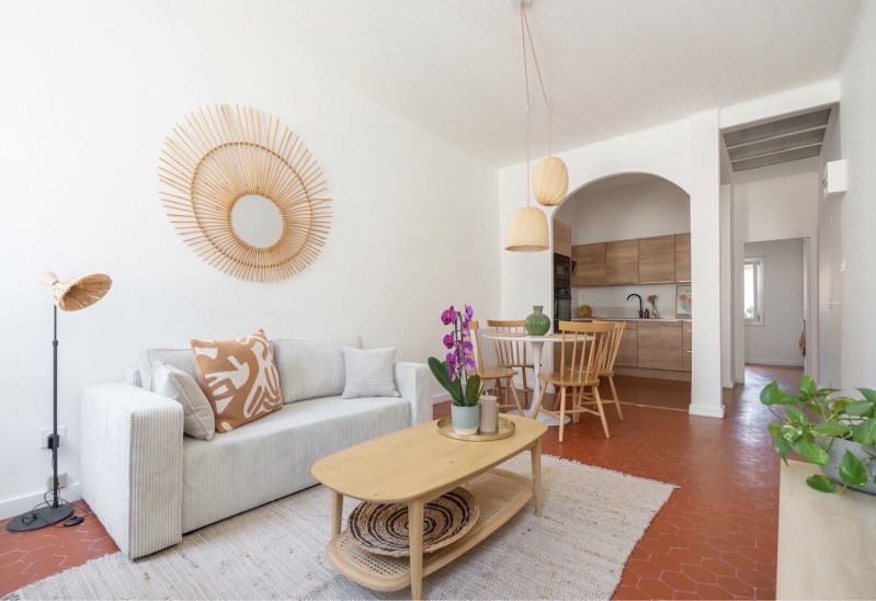 VENTE APPARTEMENT TYPE 2 DE 42 M2 ENTIEREMENT RÉNOVÉ DANS LE CENTRE-VILLE DE LA CIOTAT