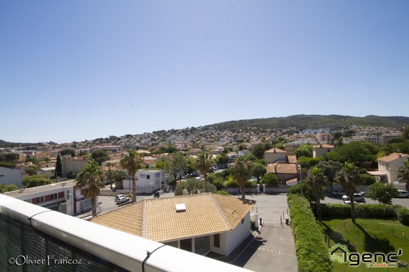 APPARTEMENT A ACHETER DE TYPE 3 TRAVERSANT AVEC TERRASSE ET GARAGE DANS LE CENTRE-VILLE DE MARSEILLE